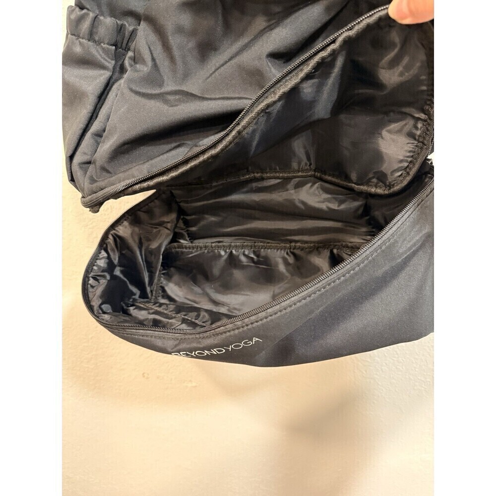 BEYOND YOGA Convertible Gym Bag Backpack -Black Back Pack / Tote / Carrying Case - Picture 6 of 8